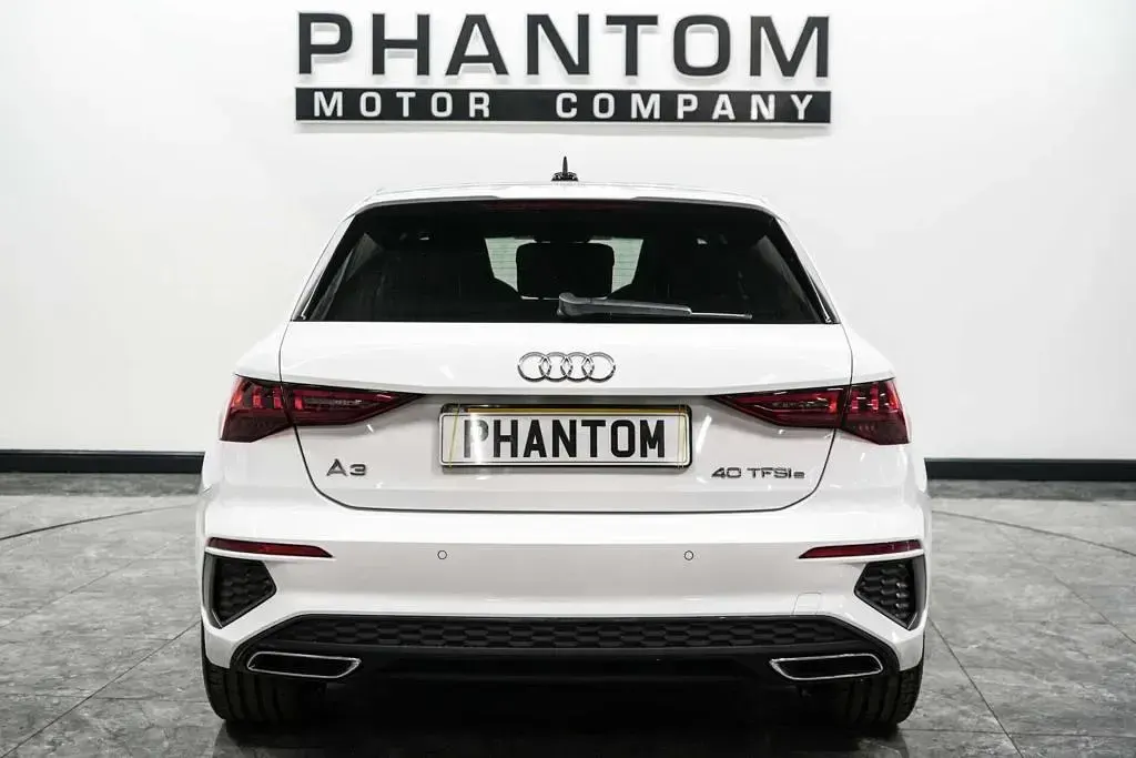 Used Audi A3 Sportback S-Line 204 HP (150 kW) 2023 White Hatchback
