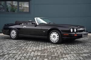 Used Jaguar XJS 309 HP (227 kW) 1993 Black Cabriolet