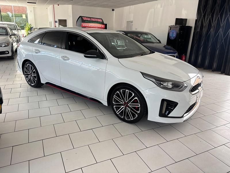 Used Kia ProCeed GT 201 HP (147 kW) 2020 White Estate