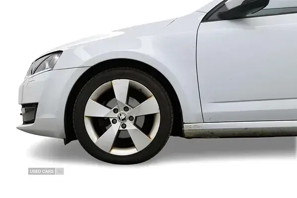 Used Skoda Octavia Sport 2017 White Estate