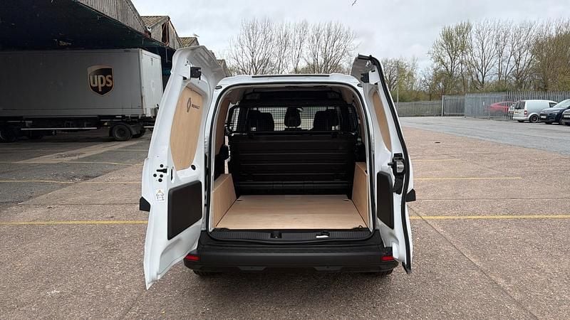 Used Renault Kangoo 95 HP (69 kW) 2024 MPV