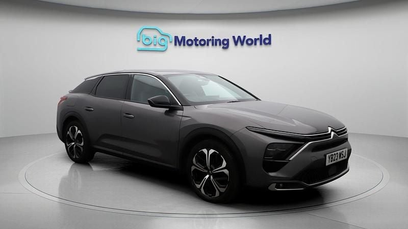 Used 2023 Citroën C5 X PureTech Estate | £13,400 (Fair price) - Image 1/4