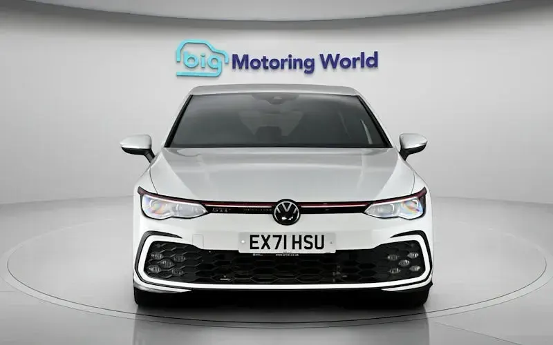 Used VW Golf VIII GTI 245 HP (180 kW) 2024 Hatchback