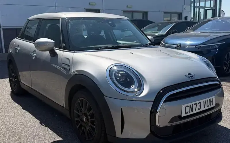 Used Mini Cooper Classic 136 HP (100 kW) 2022 Hatchback