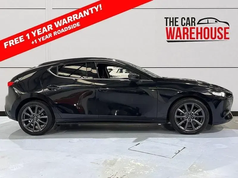 Begagnad Mazda 3 Exclusive-Line 186 HK (136 kW) 2025 Svart Halvkombi