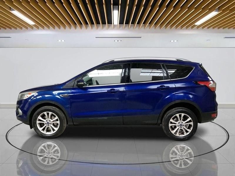 Second-hand Ford Kuga Titanium 120 CP (88 kW) 2017 Albastru SUV