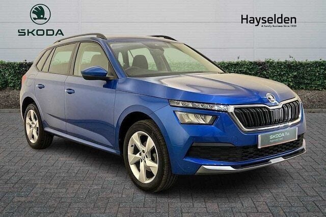 Race blue metallic Used 2023 Skoda Kamiq SE SUV | £16,295 (Fair price) - Image 1/4