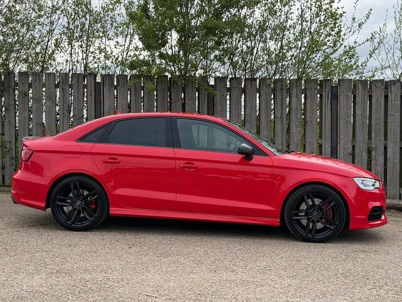 Used Audi S3 300 HP (220 kW) 2014 Red Sedan
