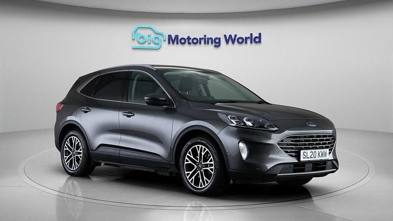 Begagnad Ford Kuga Titanium 2020 Grå SUV
