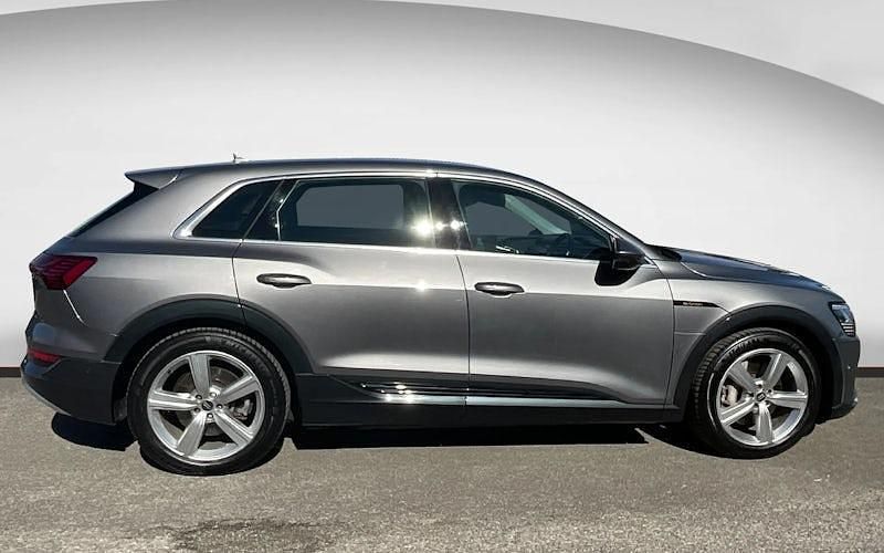 Used Audi e-tron Advanced 300 kW (408 HP) 2022 Grey SUV