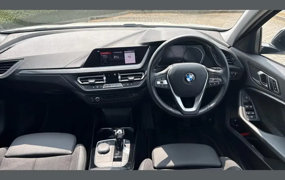 Used BMW 116 Sport Line 114 HP (83 kW) 2019 White Hatchback