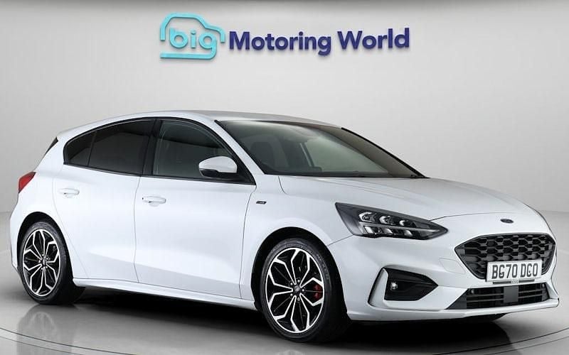 Used Ford Focus ST-Line X 125 HP (91 kW) 2020 White Hatchback