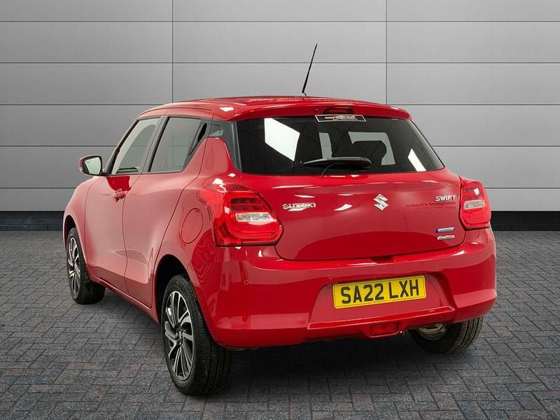 Usado Suzuki Swift SZ5 2022 Vermelho Citadino