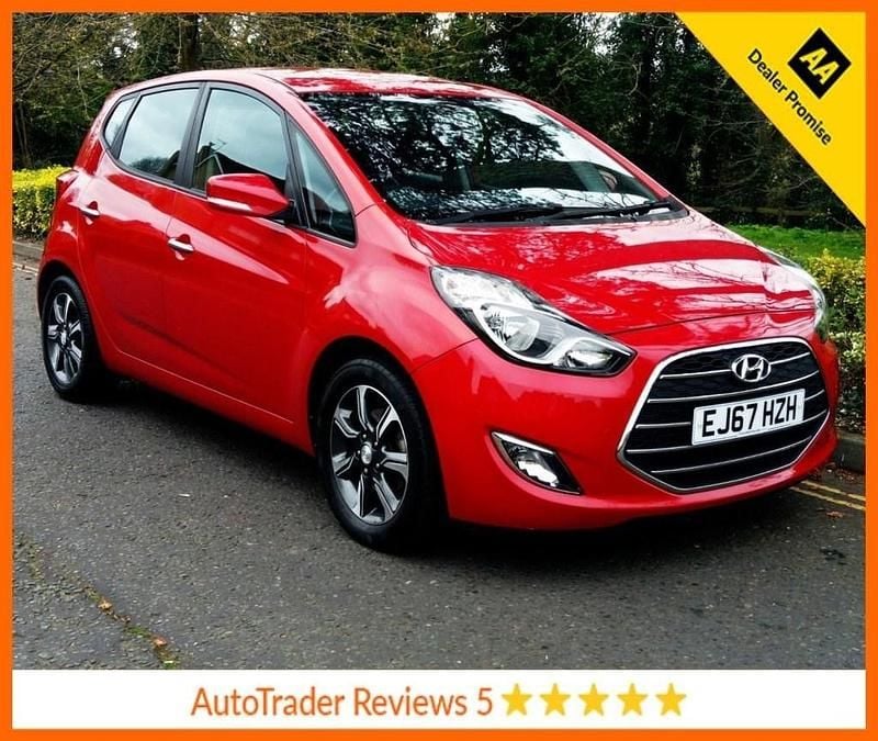 Used Hyundai ix20 SE 90 HP (66 kW) 2017 Red Hatchback