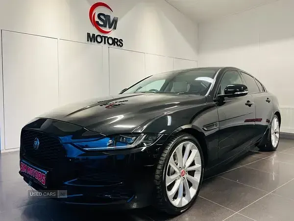 Gebraucht Jaguar XE S 180 PS (132 kW) 2019 Schwarz Limousine
