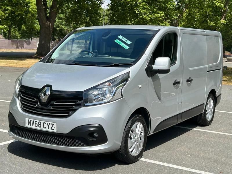Silver Used 2018 Renault Trafic Van | £9,995 (Fair price) - Image 1/4