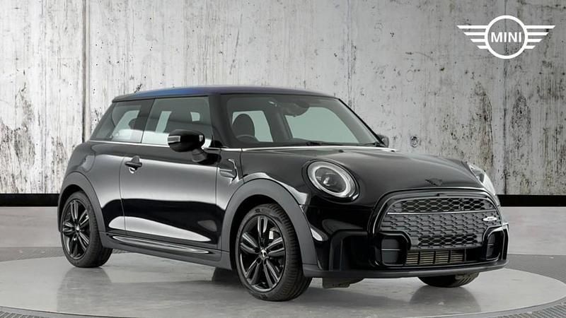 Used Mini Cooper Hatch 134 HP (98 kW) 2022 Black Hatchback