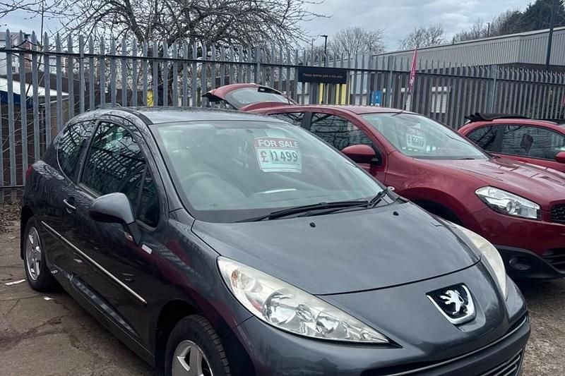 Used Peugeot 207 75 HP (55 kW) 2011 Grey Hatchback