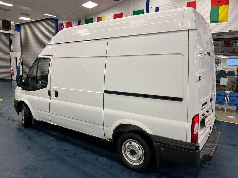 Used Ford Transit 125 HP (91 kW) 2012 White Van