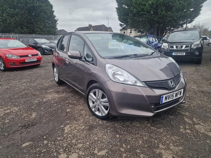 Used Honda Jazz ES 2015 Brown Hatchback