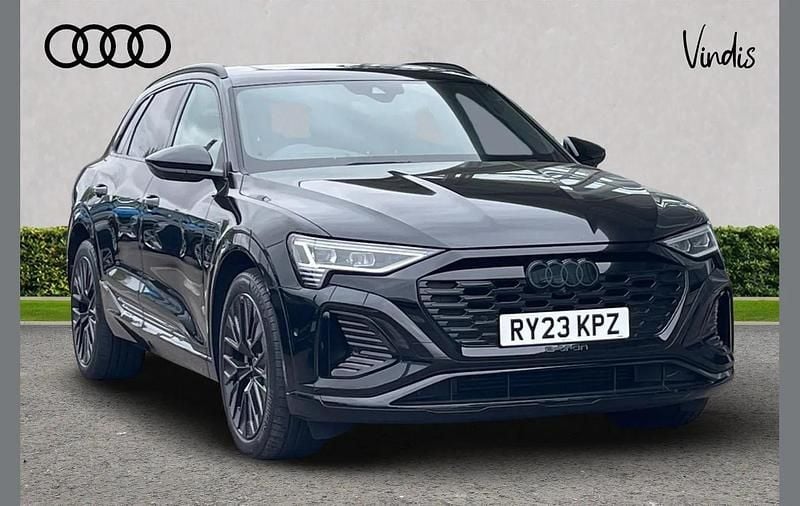 Black Used 2023 Audi Q8 e-tron Black Edition SUV | £43,922 (Fair price) - Image 1/4