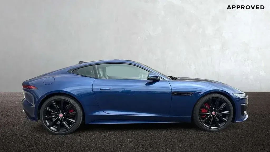 Usado Jaguar F-Type Supercharged 567 CV (417 kW) 2023 Azul Coupe