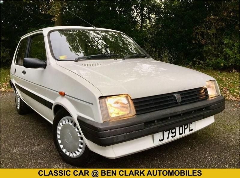 Used Rover Metro 63 HP (46 kW) 1991 White Hatchback