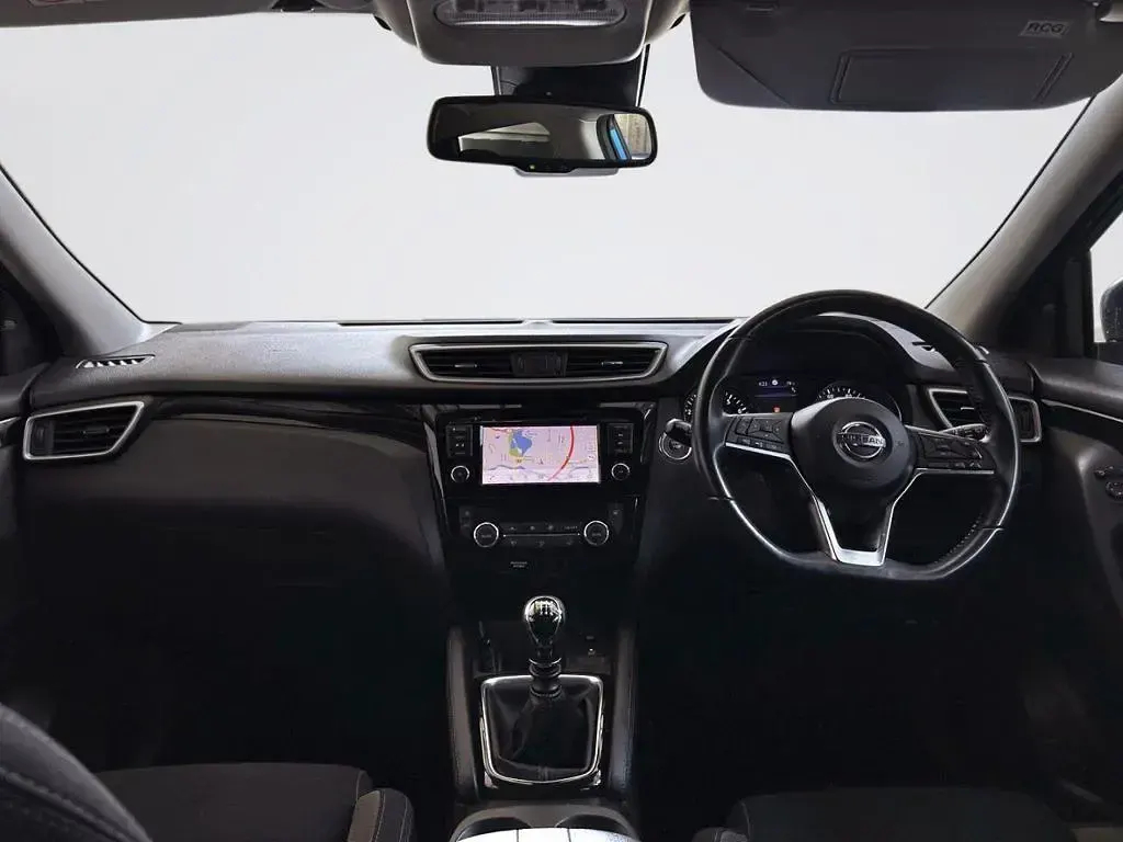 Used Nissan Qashqai N-Connecta 140 HP (102 kW) 2019 Blue SUV