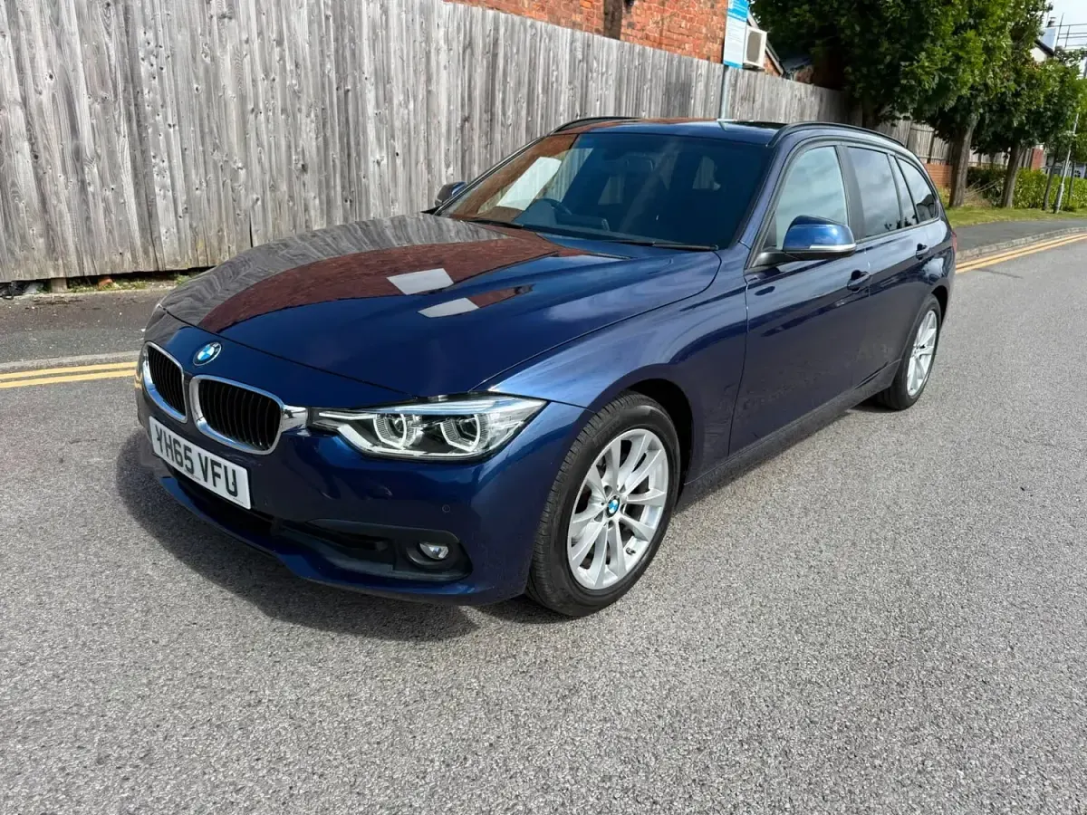 Used BMW 318 2015 Blue Estate