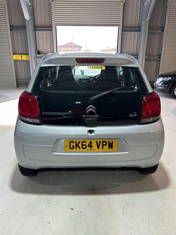 Usado Citroën C1 Feel 68 HP (50 kW) 2014 Cinzento Citadino