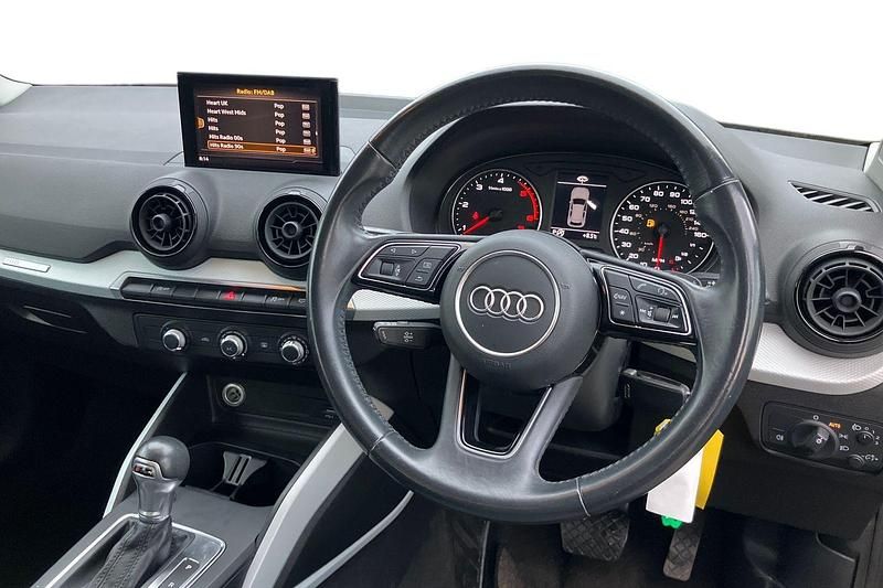 Used Audi Q2 Design 116 HP (85 kW) 2018 Grey SUV