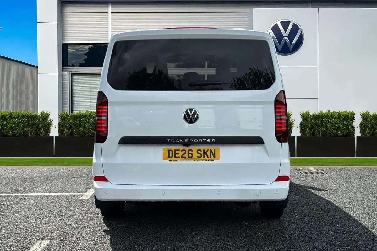 Nouă VW Transporter Pro 2026 Alb Van