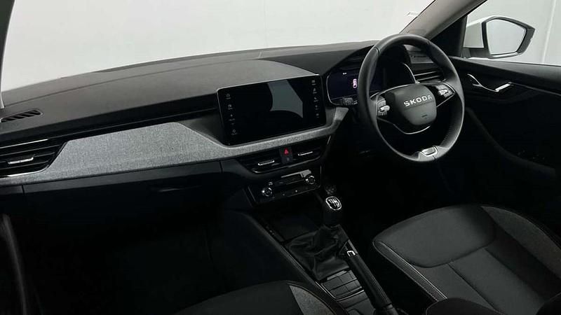 Used Skoda Scala SE 116 HP (85 kW) 2025 White Hatchback