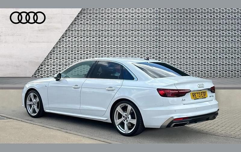 Used Audi A4 S-Line 150 HP (110 kW) 2023 White Sedan