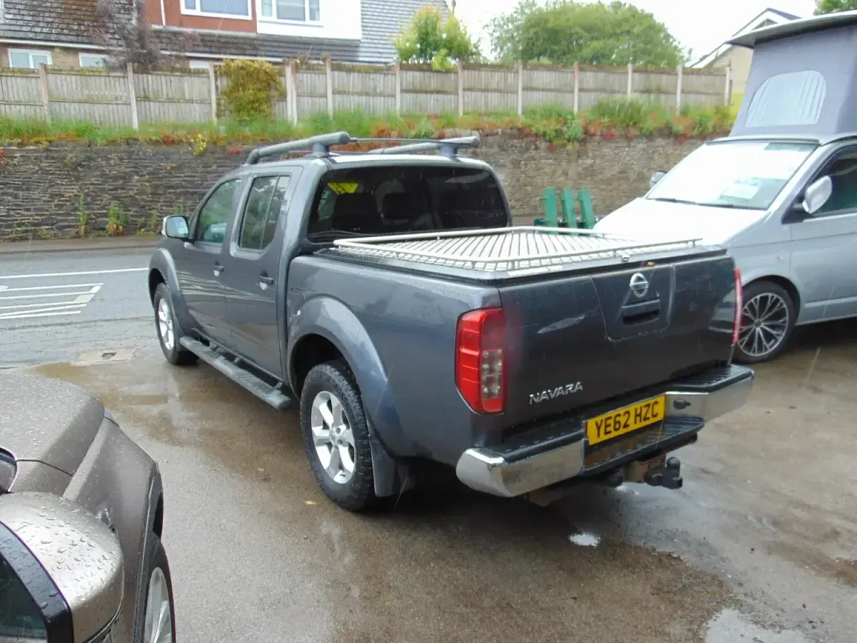 Used Nissan Navara Tekna 2012 Grey Pickup