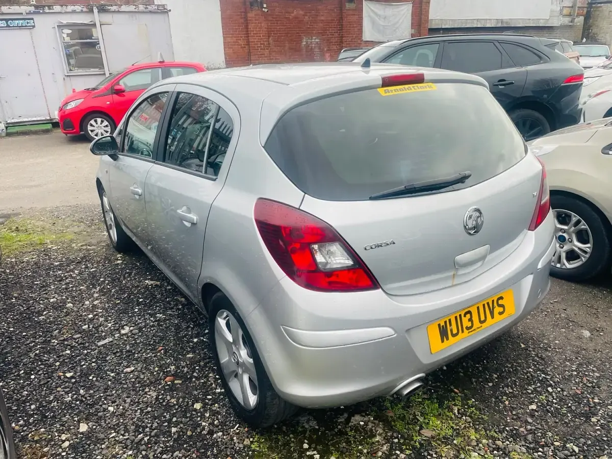 Used Vauxhall Corsa 90 HP (66 kW) 2013 Silver Hatchback
