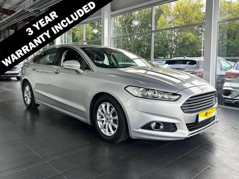 Silver Used 2015 Ford Mondeo Zetec Hatchback | £5,695 (Fair price) - Image 1/2