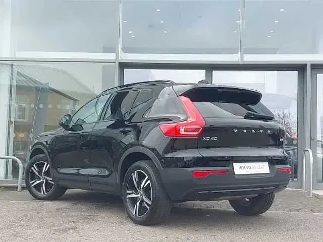 Used Volvo XC40 R-Design 194 HP (142 kW) 2022 SUV