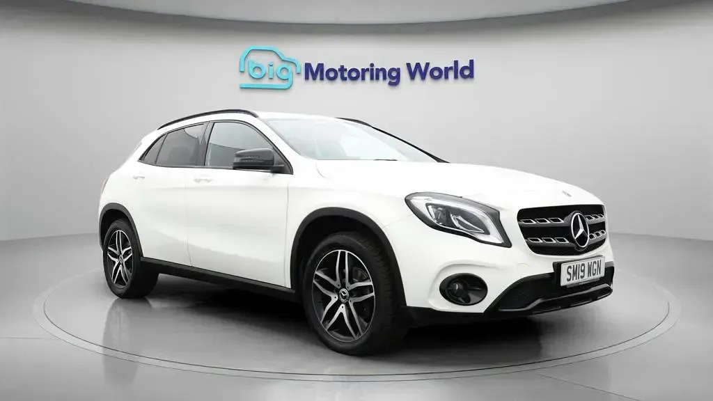 Used Mercedes GLA180 Urban 122 HP (89 kW) 2019 SUV