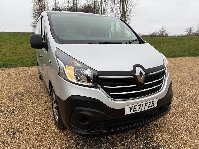 Used Renault Trafic Business 2021 Silver MPV