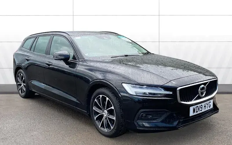 Used Volvo V60 Momentum 190 HP (139 kW) 2019 Estate