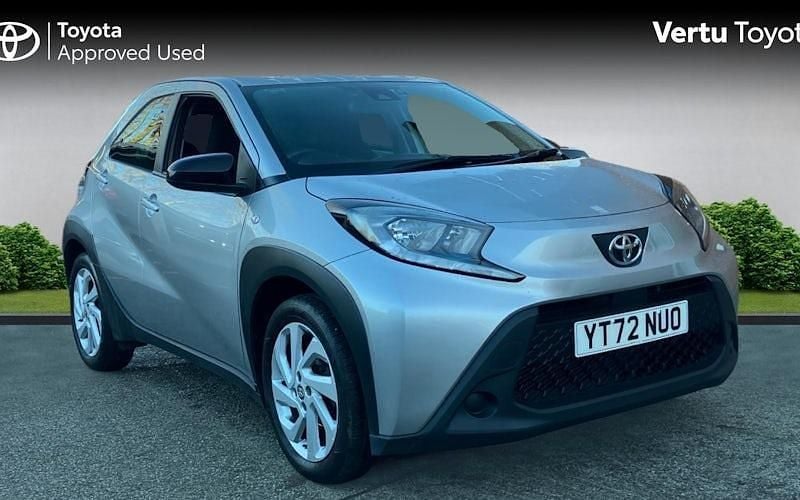 Used 2025 Toyota Aygo X PURE SUV | £11,082 (Good price) - Image 1/4