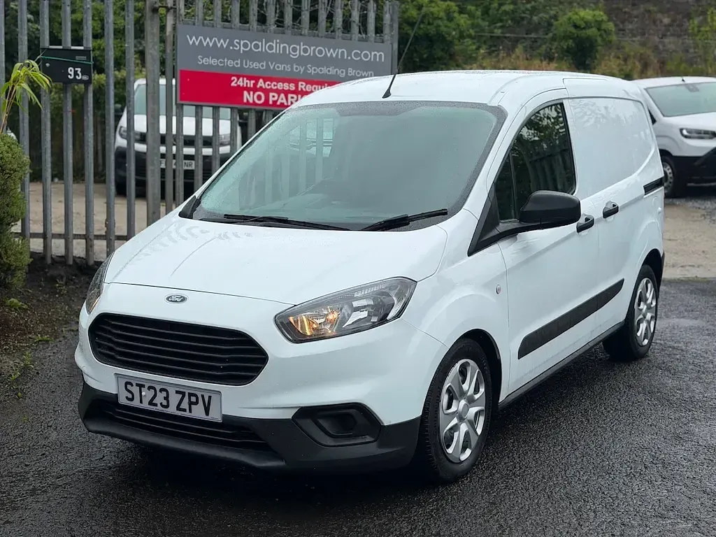 Used Ford Transit Courier S 75 HP (55 kW) 2023 White Van