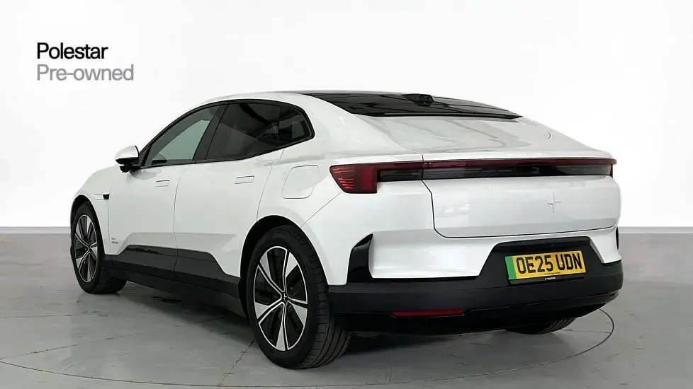 Begagnad Polestar 4 Plus 400 kW (544 HK) 2025 Vit SUV
