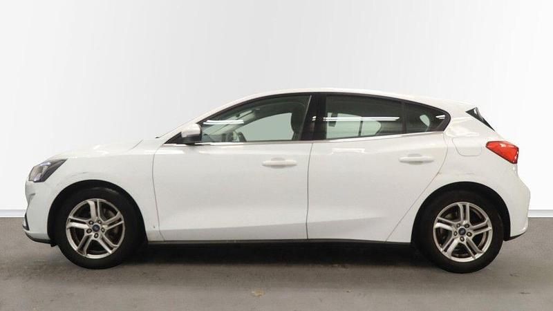Used Ford Focus Zetec 2020 White Hatchback