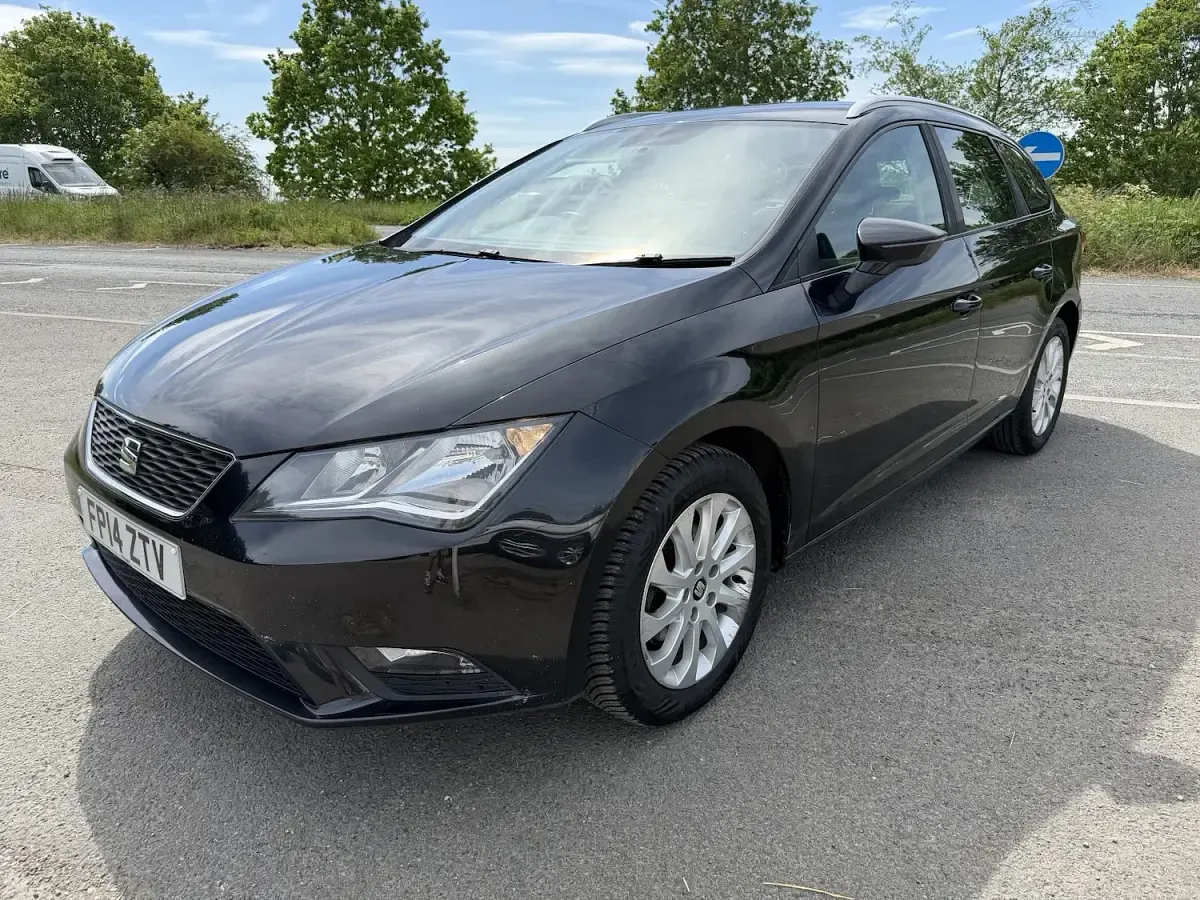 Used Seat Leon SE 105 HP (77 kW) 2014 Black Estate