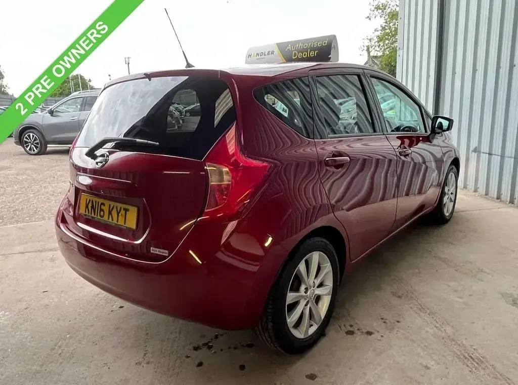 Używany Nissan Note S 98 KM (72 kW) 2016 Czerwony Hatchback