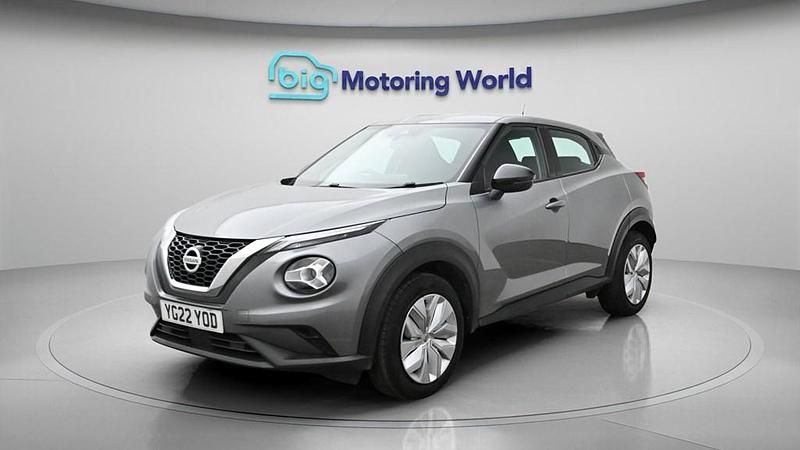 Used Nissan Juke Acenta 114 HP (83 kW) 2022 Grey SUV
