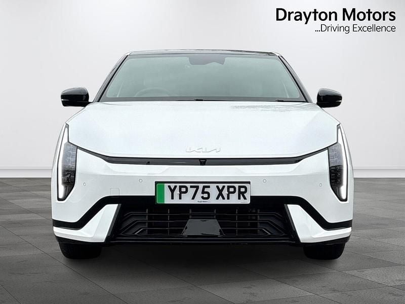 Used Kia EV4 GT-Line S 150 kW (204 HP) 2025 White Hatchback