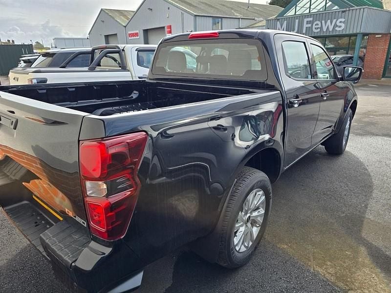 Nouă Isuzu D-Max 2025 Negru Pickup